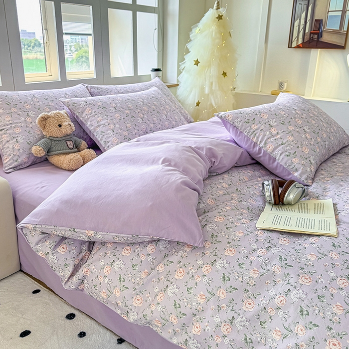 91家纺网 家纺一手货源 找家纺 芊寻家居 2025新款13372全棉印花系列四件套 茉莉清雨 紫