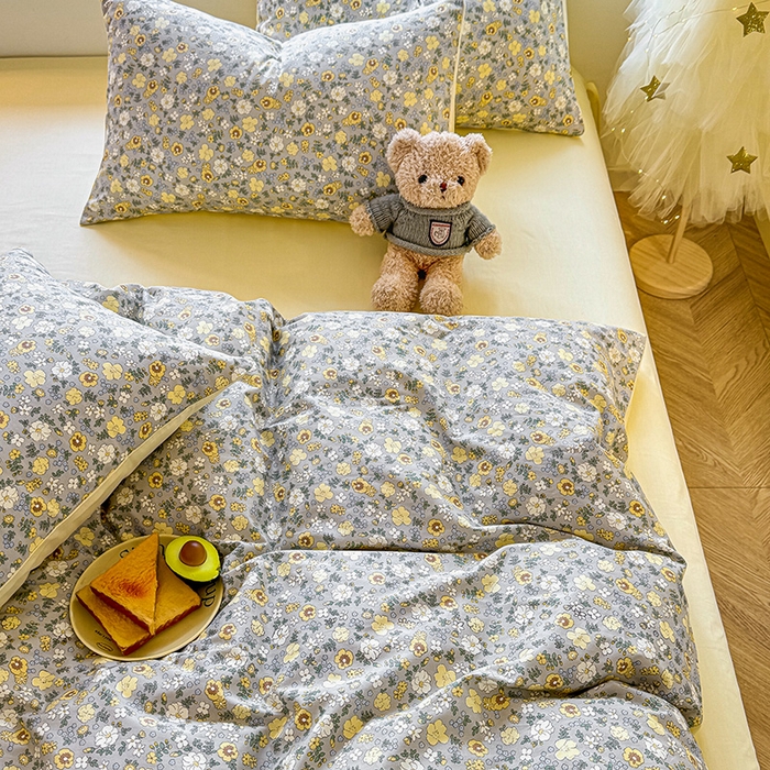 91家纺网 家纺一手货源 找家纺 芊寻家居 2025新款13372全棉印花系列四件套 暮云 灰