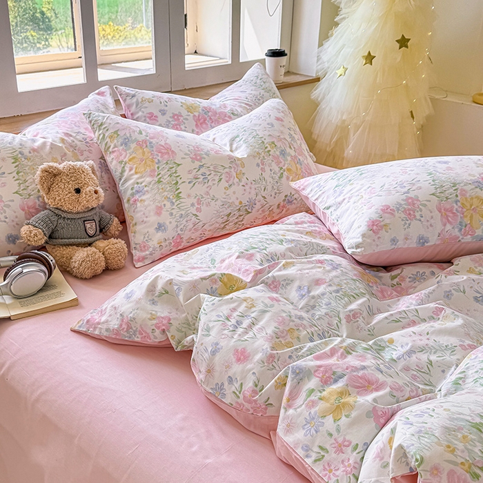 91家纺网 家纺一手货源 找家纺 芊寻家居 2025新款13372全棉印花系列单被套 花丛 粉