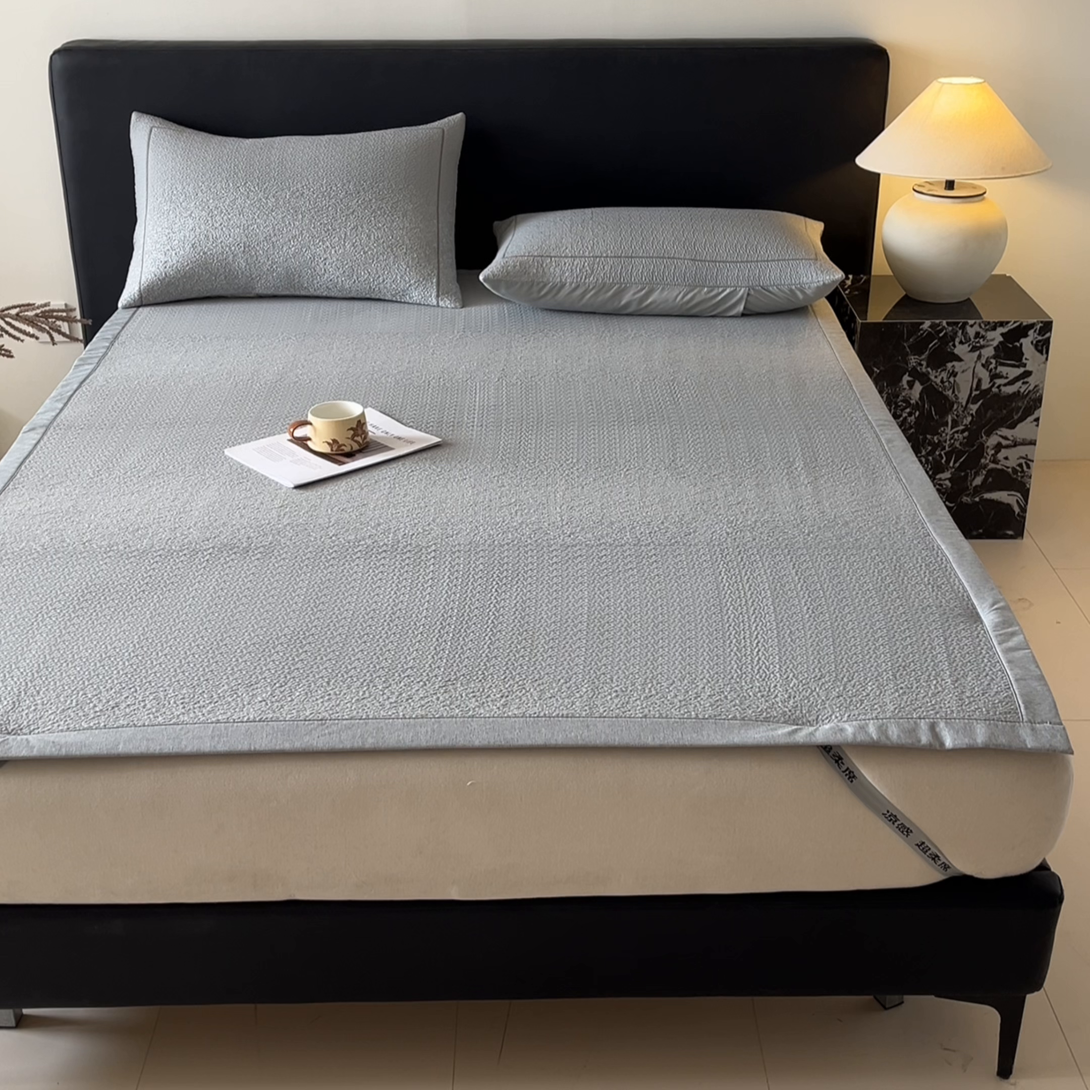 91家纺网 家纺一手货源 找家纺 雅居纺家纺 2025春夏新款提花星空凉感席凉席席子 星空-灰 床席款