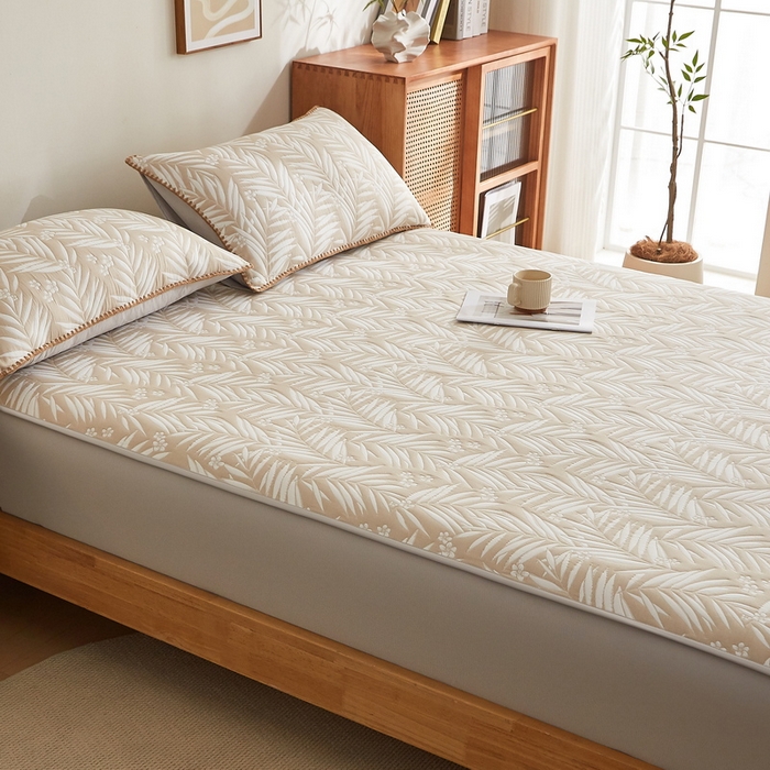 91家纺网 家纺一手货源 找家纺 梦镜家纺 2025新款A类针织双层纱床笠 细叶-浅咖色