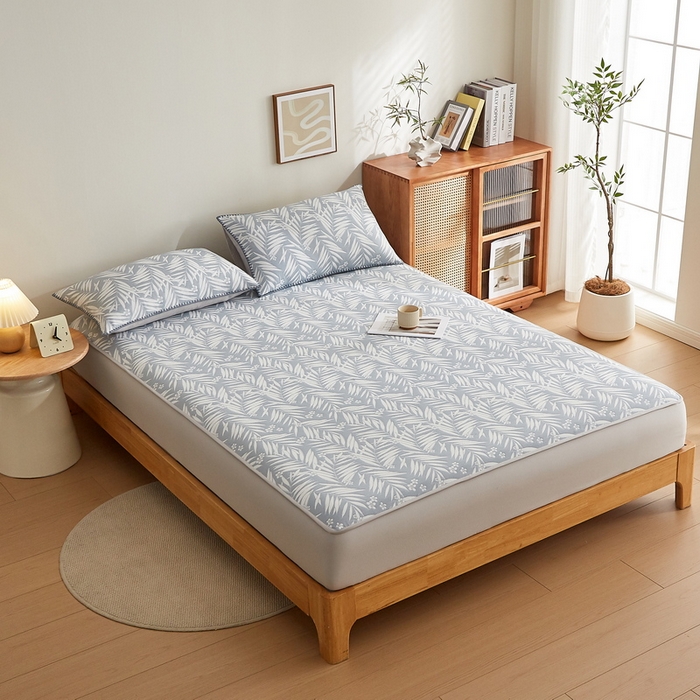 91家纺网 家纺一手货源 找家纺 梦镜家纺 2025新款A类针织双层纱床笠 细叶-浅蓝灰