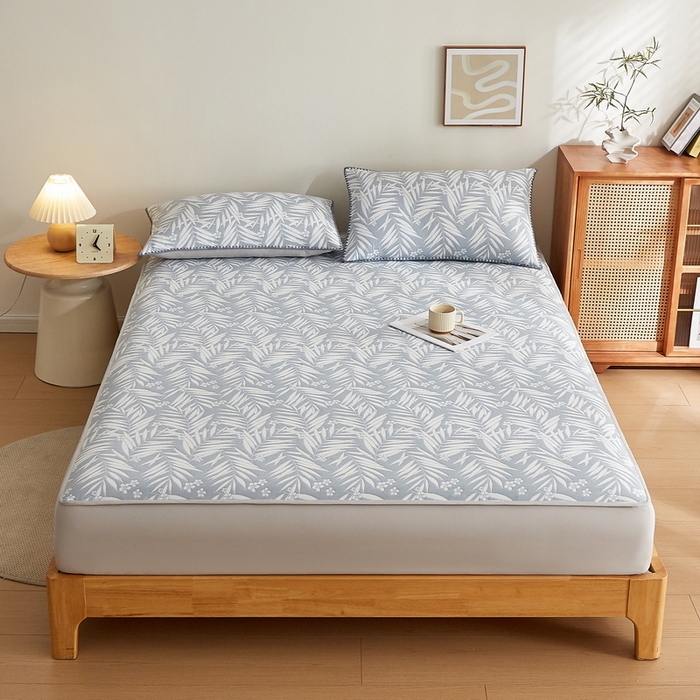 91家纺网 家纺一手货源 找家纺 梦镜家纺 2025新款A类针织双层纱床笠 细叶-浅蓝灰