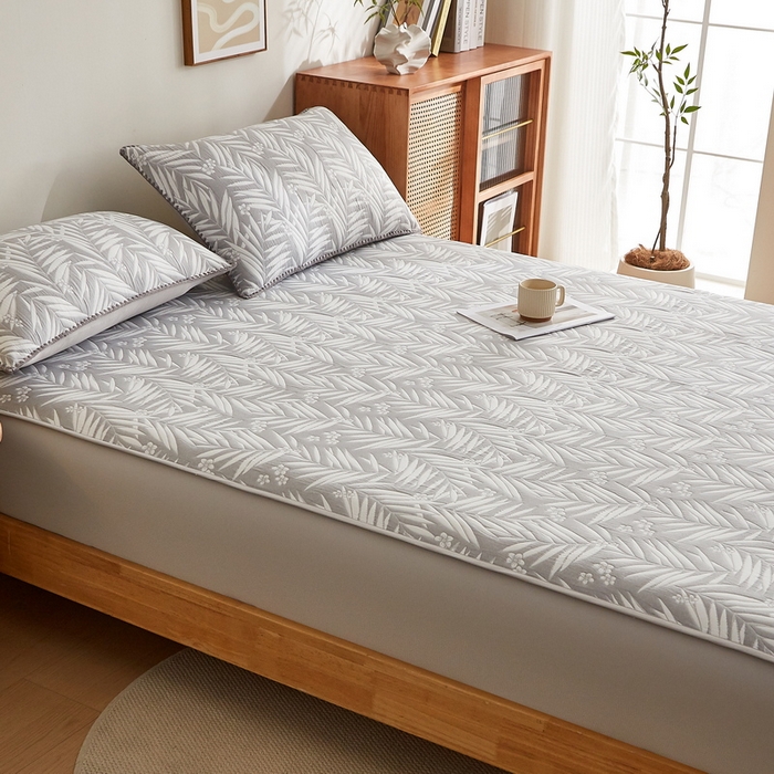 91家纺网 家纺一手货源 找家纺 梦镜家纺 2025新款A类针织双层纱床笠 细叶-雅致灰