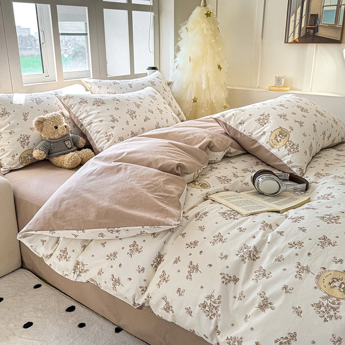 91家纺网 家纺一手货源 找家纺 芊寻家居 2025新款13372全棉印花系列单枕套 梦境女孩 米