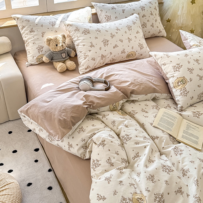 91家纺网 家纺一手货源 找家纺 芊寻家居 2025新款13372全棉印花系列单枕套 梦境女孩 米