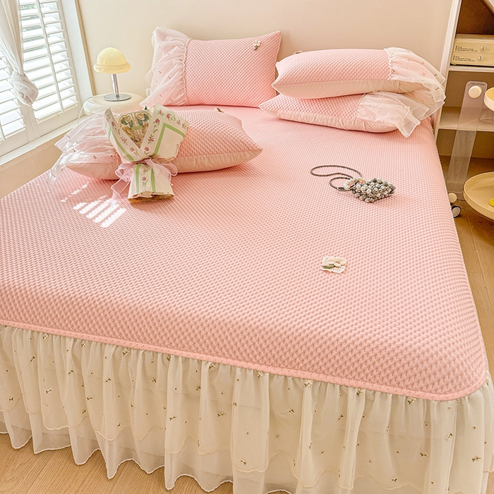 91家纺网 家纺一手货源 找家纺 蓝邻家纺 2025春夏新款PE提花雪纺+绣花花边凉席席子 夏花-粉