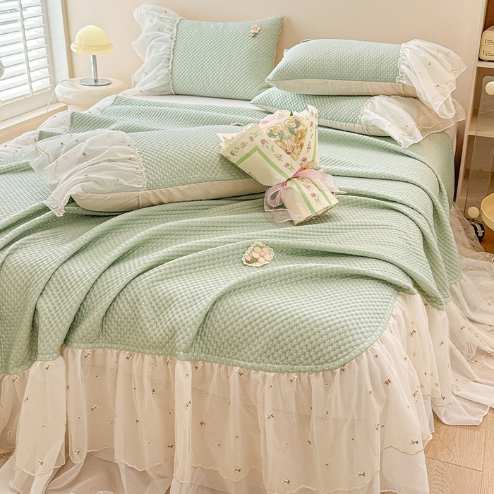 蓝邻家纺 2025春夏新款PE提花雪纺+绣花花边凉席席子 夏花-绿