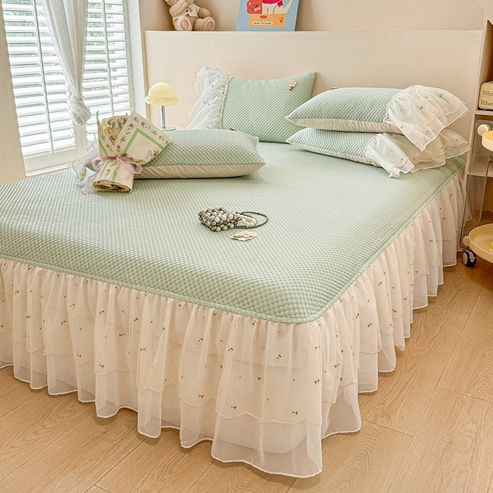 91家纺网 家纺一手货源 找家纺 蓝邻家纺 2025春夏新款PE提花雪纺+绣花花边凉席席子 夏花-绿