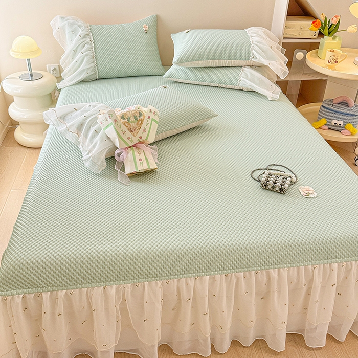 91家纺网 家纺一手货源 找家纺 蓝邻家纺 2025春夏新款PE提花雪纺+绣花花边凉席席子 夏花-绿