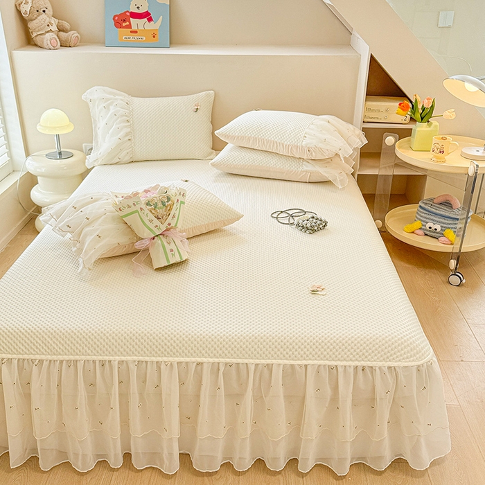 91家纺网 家纺一手货源 找家纺 蓝邻家纺 2025春夏新款PE提花雪纺+绣花花边凉席席子 夏花-米白