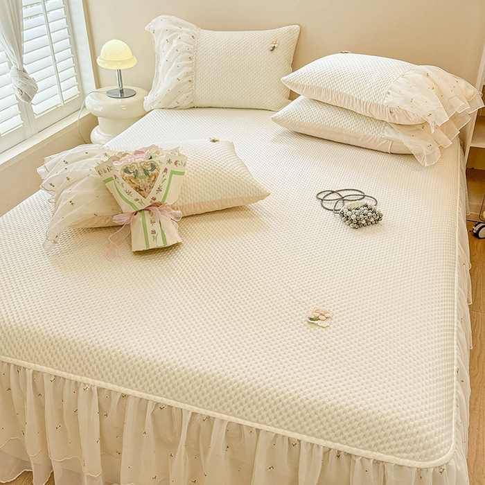 91家纺网 家纺一手货源 找家纺 蓝邻家纺 2025春夏新款PE提花雪纺+绣花花边凉席席子 夏花-米白