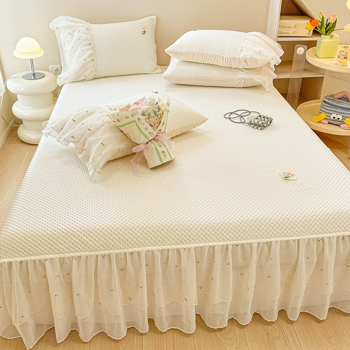 91家纺网 家纺一手货源 找家纺 蓝邻家纺 2025春夏新款PE提花雪纺+绣花花边凉席席子 夏花-米白