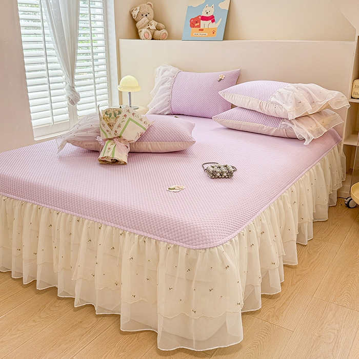 91家纺网 家纺一手货源 找家纺 蓝邻家纺 2025春夏新款PE提花雪纺+绣花花边凉席席子 夏花-紫