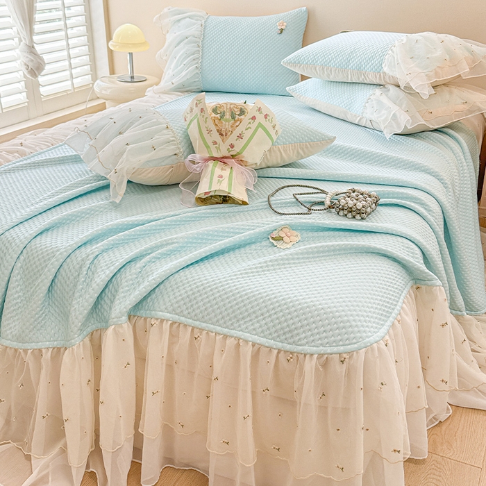 蓝邻家纺 2025春夏新款PE提花雪纺+绣花花边凉席席子 夏花-蓝