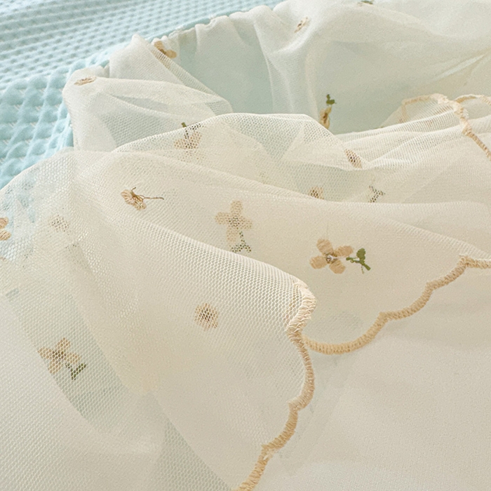 91家纺网 家纺一手货源 找家纺 蓝邻家纺 2025春夏新款PE提花雪纺+绣花花边凉席席子 夏花-蓝