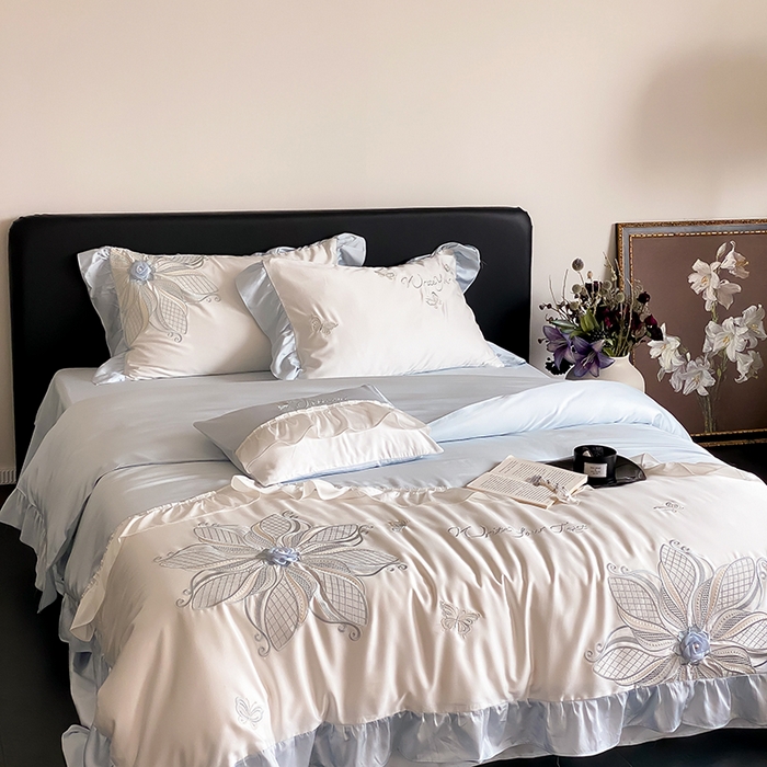 91家纺网 家纺一手货源 找家纺 曼布缇 2025新款A类莱赛尔竹纤维绣花四件套-海伦娜 海伦娜-蓝 券后368起 会员减20