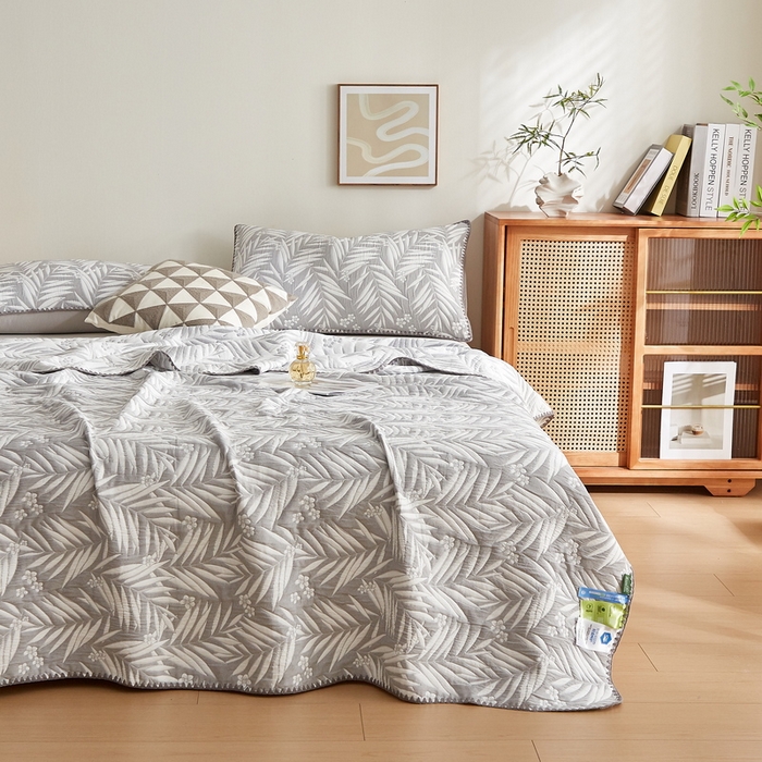 91家纺网 家纺一手货源 找家纺 梦镜家纺 2025新款A类针织双层纱盖毯毯子 细叶-雅致灰