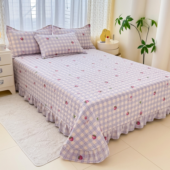 91家纺网 家纺一手货源 找家纺 梦可莱家居 2025夏季新款木棉夏被镂空花边床盖四件套 草莓