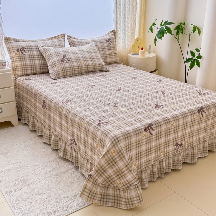 91家纺网 家纺一手货源 找家纺 梦可莱家居 2025夏季新款木棉夏被镂空花边床盖四件套 格子蝴蝶