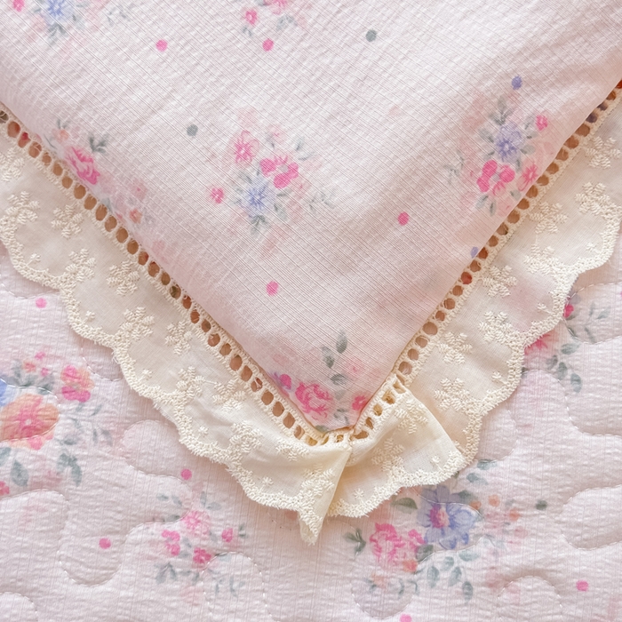 91家纺网 家纺一手货源 找家纺 梦可莱家居 2025夏季新款木棉夏被镂空花边床盖四件套 花语