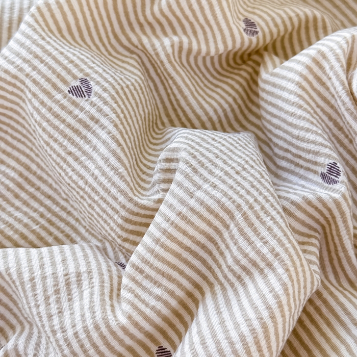 91家纺网 家纺一手货源 找家纺 梦可莱家居 2025夏季新款木棉夏被镂空花边床盖四件套 卡心艺术