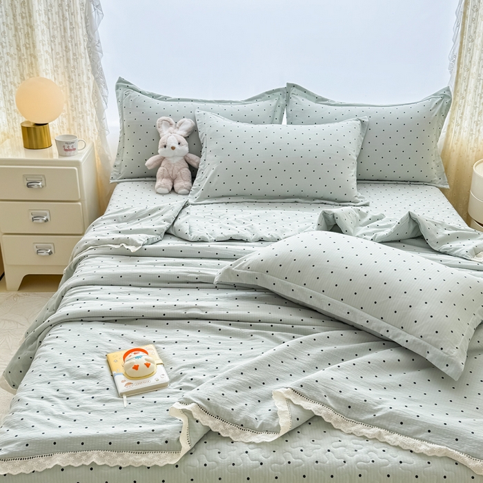 91家纺网 家纺一手货源 找家纺 梦可莱家居 2025夏季新款木棉夏被镂空花边床盖四件套 绿色波点