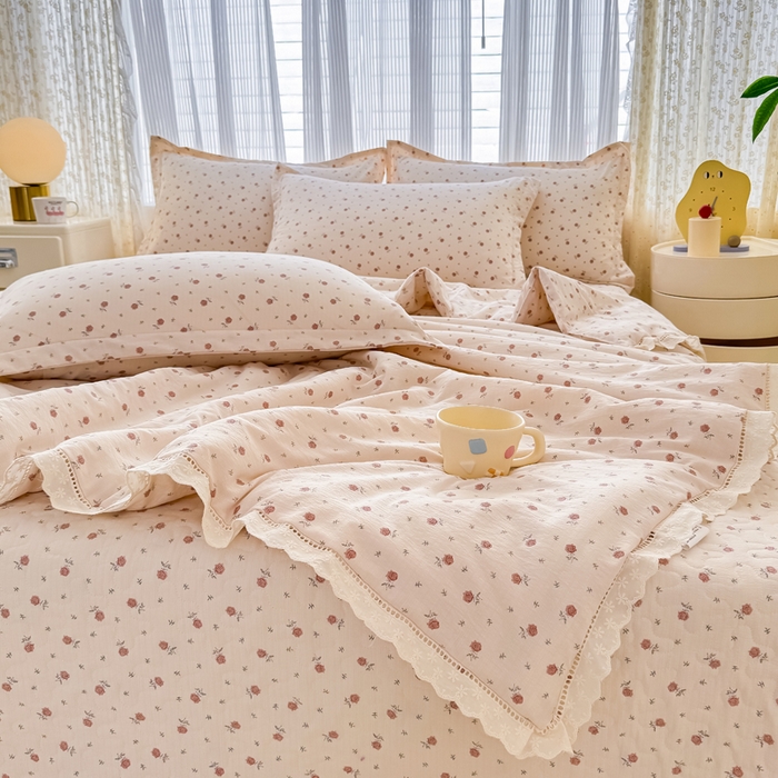 91家纺网 家纺一手货源 找家纺 梦可莱家居 2025夏季新款木棉夏被镂空花边床盖四件套 玫瑰卡