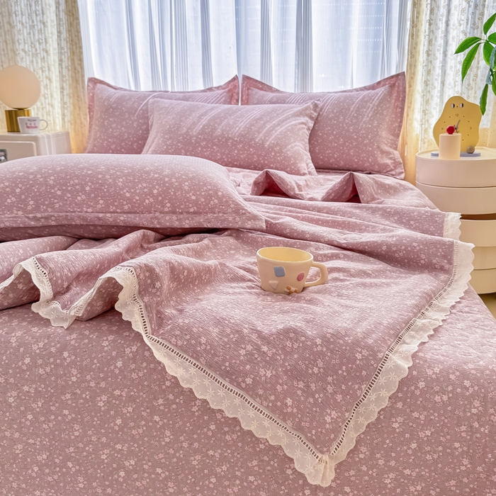 91家纺网 家纺一手货源 找家纺 梦可莱家居 2025夏季新款木棉夏被镂空花边床盖四件套 紫金花