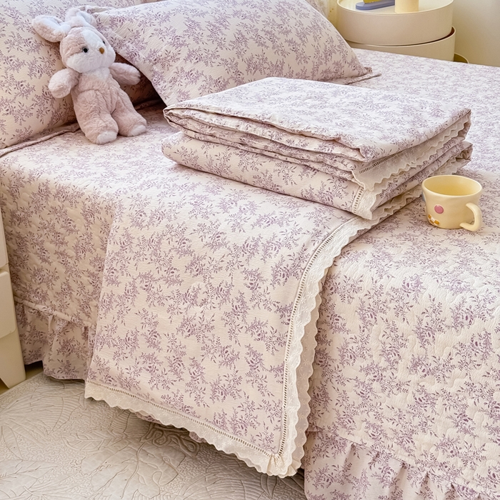 91家纺网 家纺一手货源 找家纺 梦可莱家居 2025夏季新款木棉夏被镂空花边床盖四件套 紫荆