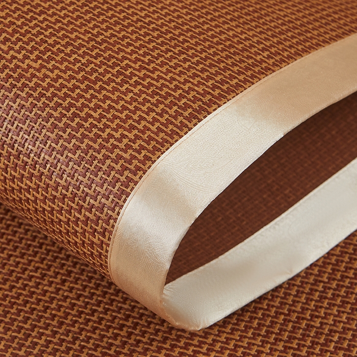 91家纺网 家纺一手货源 找家纺 眠多宝 2025新款艾草单面古藤宽边绣花冰丝席凉席 步步高