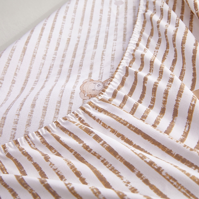 91家纺网 家纺一手货源 找家纺 蕾诺家纺 2025新款老粗布加厚全包防滑防尘罩床罩床笠 条纹熊