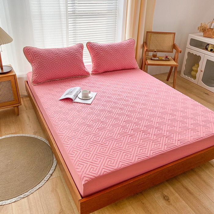 91家纺网 家纺一手货源 找家纺 花言狐语 2025新款A类防水床笠隔尿透气席梦思保护套可定制水洗 富贵格粉