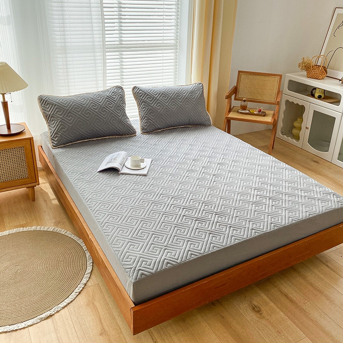 91家纺网 家纺一手货源 找家纺 花言狐语 2025新款A类防水床笠隔尿透气席梦思保护套可定制水洗 富贵格-灰