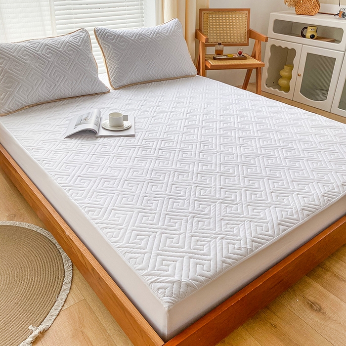 91家纺网 家纺一手货源 找家纺 花言狐语 2025新款A类防水床笠隔尿透气席梦思保护套可定制水洗 富贵格白