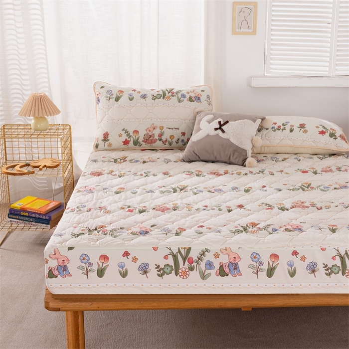 91家纺网 家纺一手货源 找家纺 花言狐语 2025新款A类防水床笠隔尿透气席梦思保护套可定制水洗 花丛兔