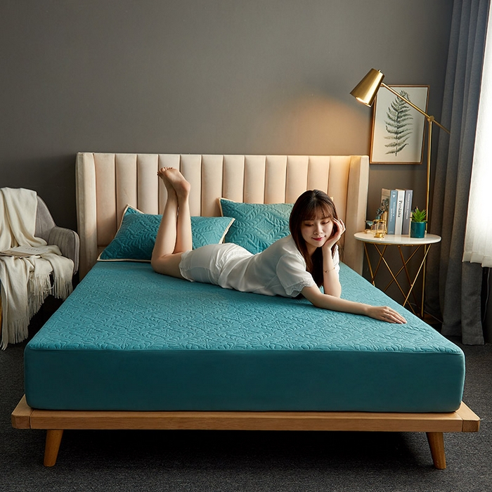 91家纺网 家纺一手货源 找家纺 花言狐语 2025新款A类防水床笠隔尿透气席梦思保护套可定制水洗 富贵花-墨绿