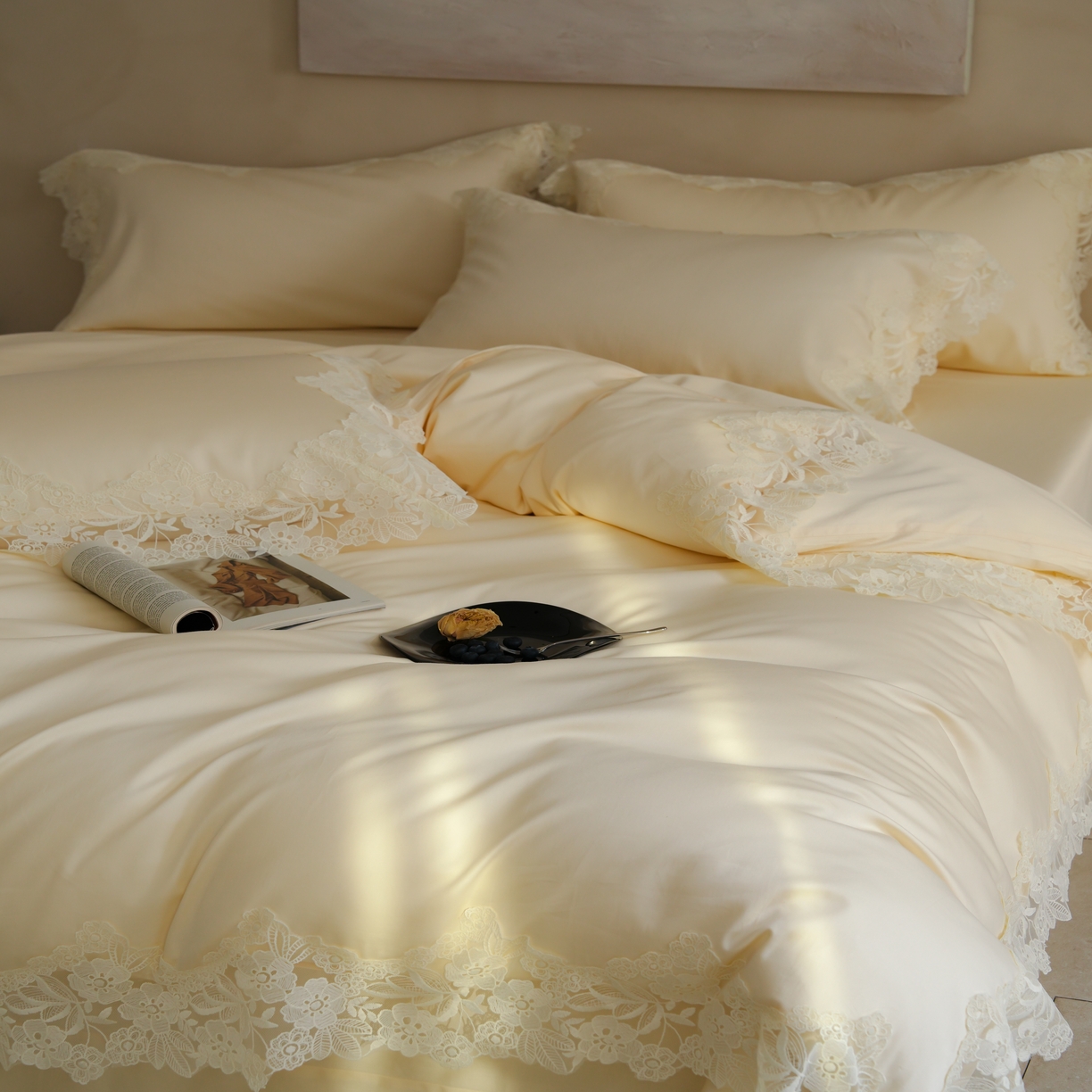 91家纺网 家纺一手货源 找家纺 （总）秀色家纺 2025新款法式田园轻奢蕾丝荷叶边被套贡缎全棉四件套纯棉公主风高级床品（轻奢风）