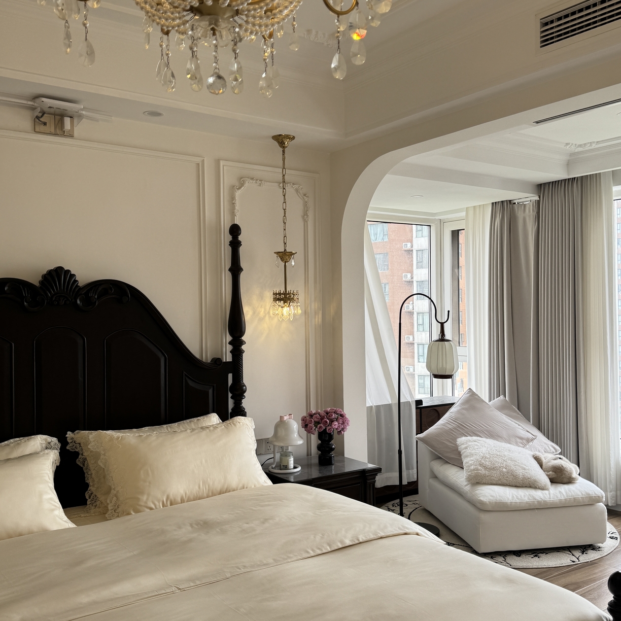 91家纺网 家纺一手货源 找家纺 秀色家纺 秀色家纺 2025新款法式田园轻奢蕾丝荷叶边被套贡缎全棉四件套纯棉公主风高级床品（网红实拍风） 星光蝴蝶-奶昔白