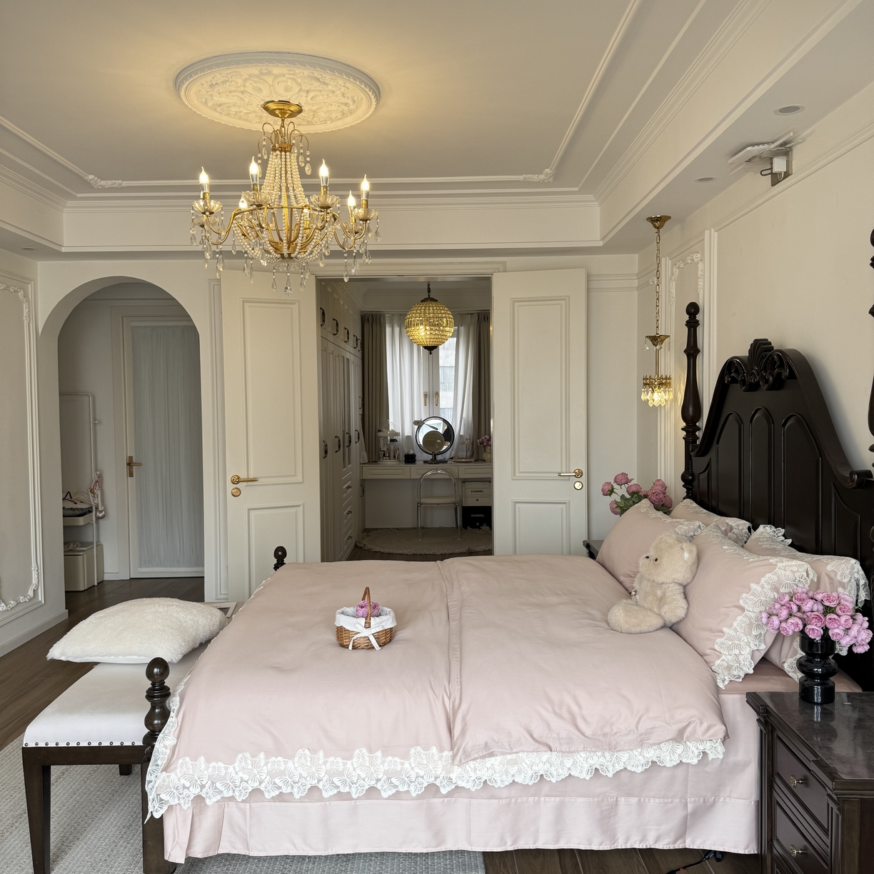 91家纺网 家纺一手货源 找家纺 秀色家纺 秀色家纺 2025新款法式田园轻奢蕾丝荷叶边被套贡缎全棉四件套纯棉公主风高级床品（网红实拍风） 星光蝴蝶-茱萸粉