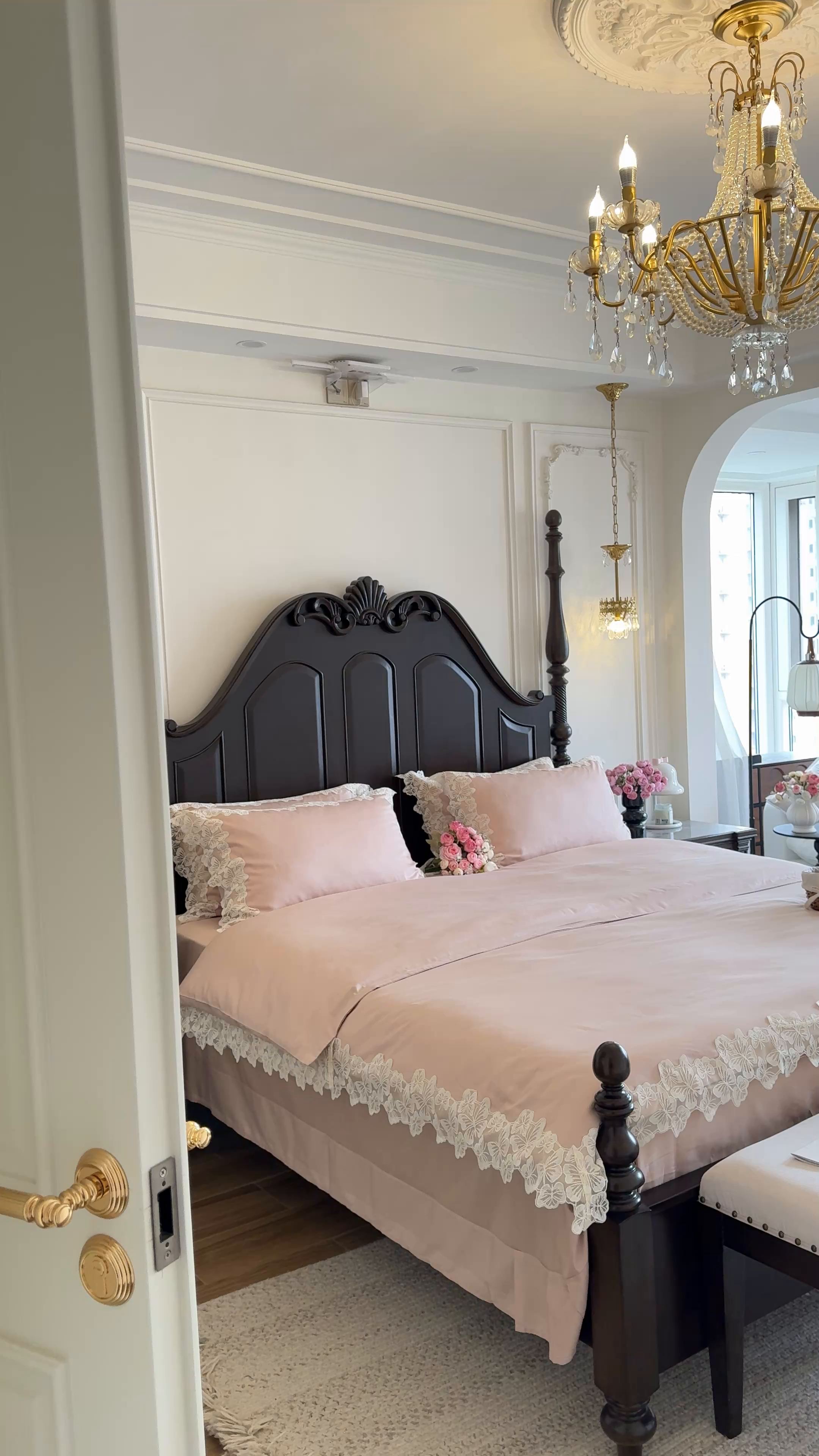 91家纺网 家纺一手货源 找家纺 秀色家纺 秀色家纺 2025新款法式田园轻奢蕾丝荷叶边被套贡缎全棉四件套纯棉公主风高级床品（网红实拍风） 星光蝴蝶-茱萸粉