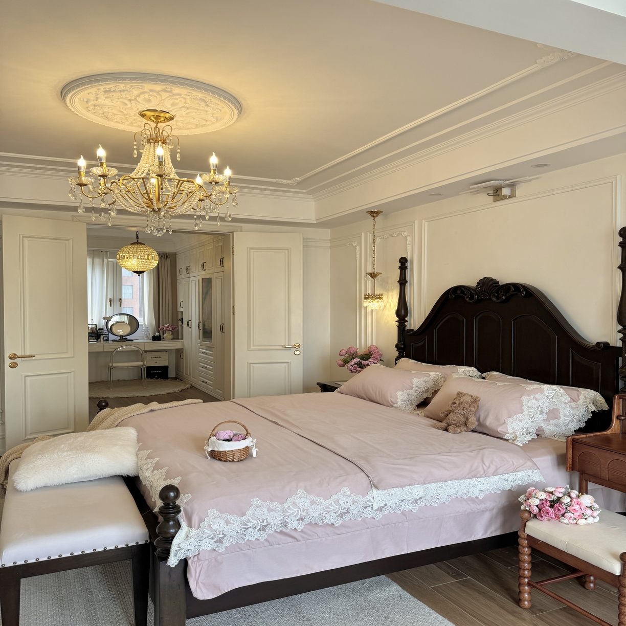 91家纺网 家纺一手货源 找家纺 秀色家纺 秀色家纺 2025新款法式田园轻奢蕾丝荷叶边被套贡缎全棉四件套纯棉公主风高级床品（网红实拍风） 星光蝴蝶-茱萸粉