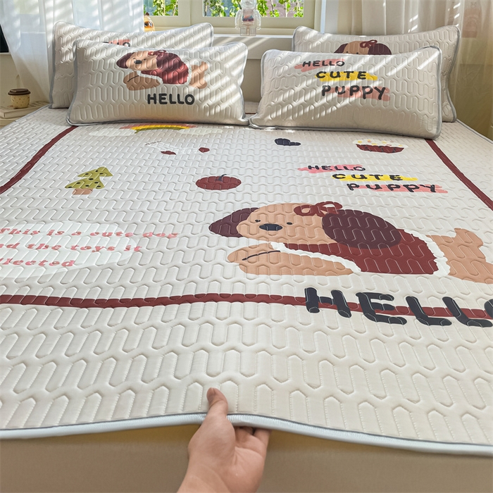 91家纺网 家纺一手货源 找家纺 布卢姆床垫 2025新款卡通A类大版数码凉感丝乳胶凉席 彩虹狗