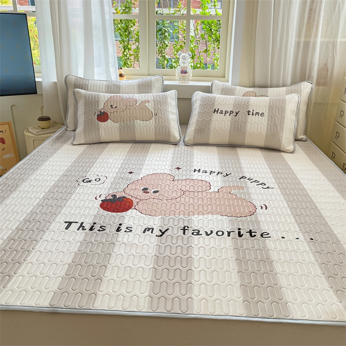 91家纺网 家纺一手货源 找家纺 布卢姆床垫 2025新款卡通A类大版数码凉感丝乳胶凉席 草莓兔