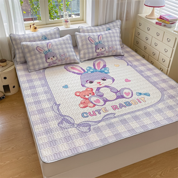 91家纺网 家纺一手货源 找家纺 布卢姆床垫 2025新款卡通A类大版数码凉感丝乳胶凉席 黛露小免