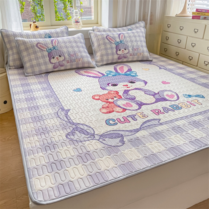 91家纺网 家纺一手货源 找家纺 布卢姆床垫 2025新款卡通A类大版数码凉感丝乳胶凉席 黛露小免