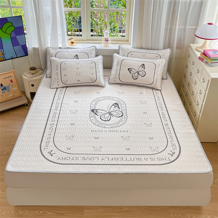 91家纺网 家纺一手货源 找家纺 布卢姆床垫 2025新款卡通A类大版数码凉感丝乳胶凉席 蝴蝶翩翩