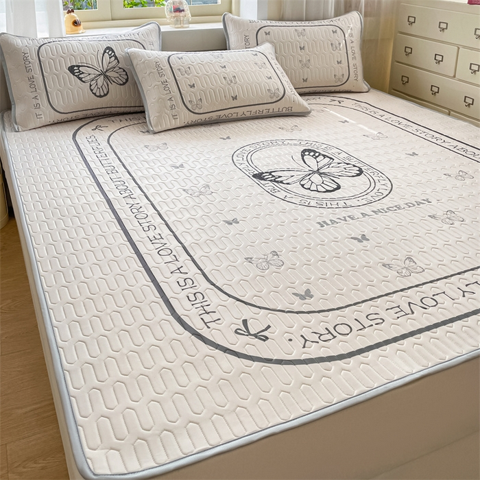 91家纺网 家纺一手货源 找家纺 布卢姆床垫 2025新款卡通A类大版数码凉感丝乳胶凉席 蝴蝶翩翩