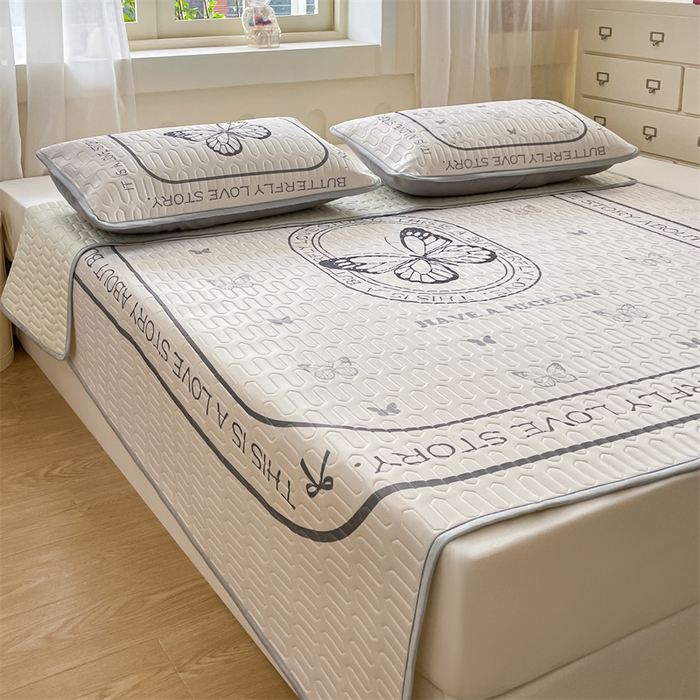 91家纺网 家纺一手货源 找家纺 布卢姆床垫 2025新款卡通A类大版数码凉感丝乳胶凉席 蝴蝶翩翩