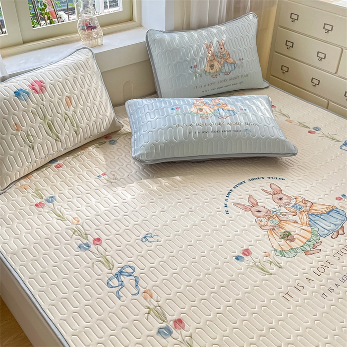 91家纺网 家纺一手货源 找家纺 布卢姆床垫 2025新款卡通A类大版数码凉感丝乳胶凉席 莫奈花园